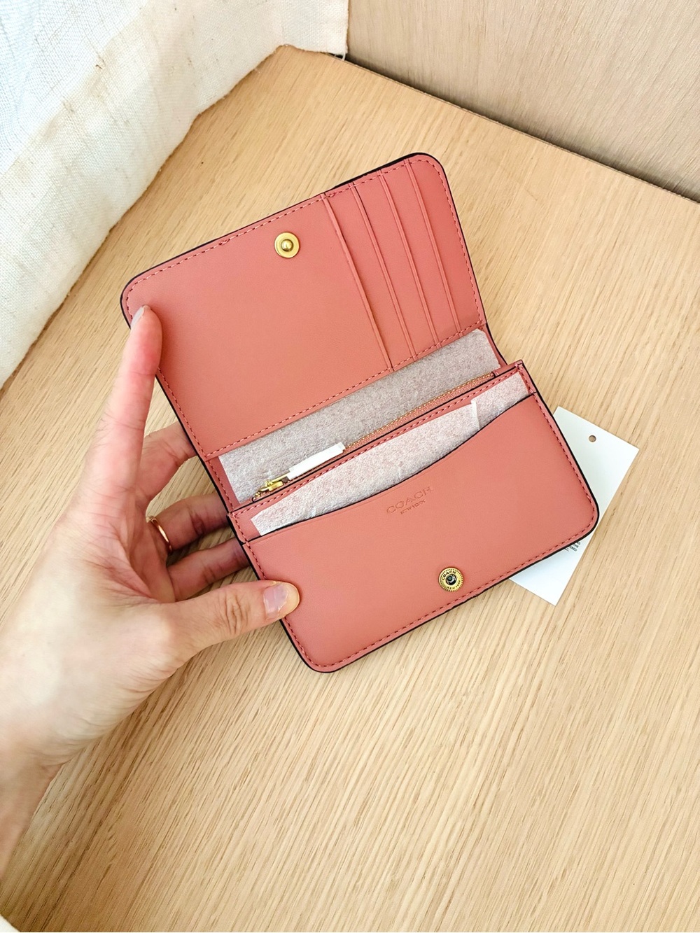 NWTđ¸Coach Essential Slim Card Case In Signature Canvas Melon Pink CR542 Wallet - Picture 3 of 5